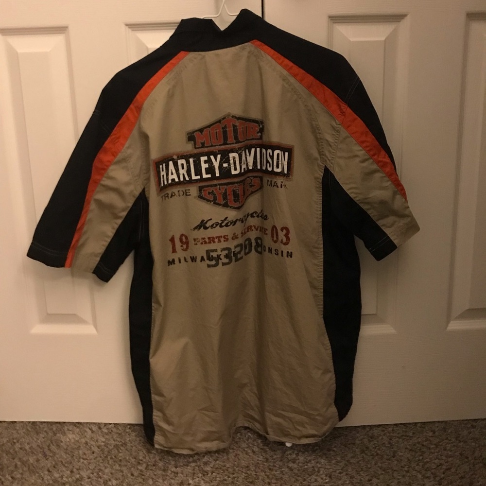 Harley Davison top